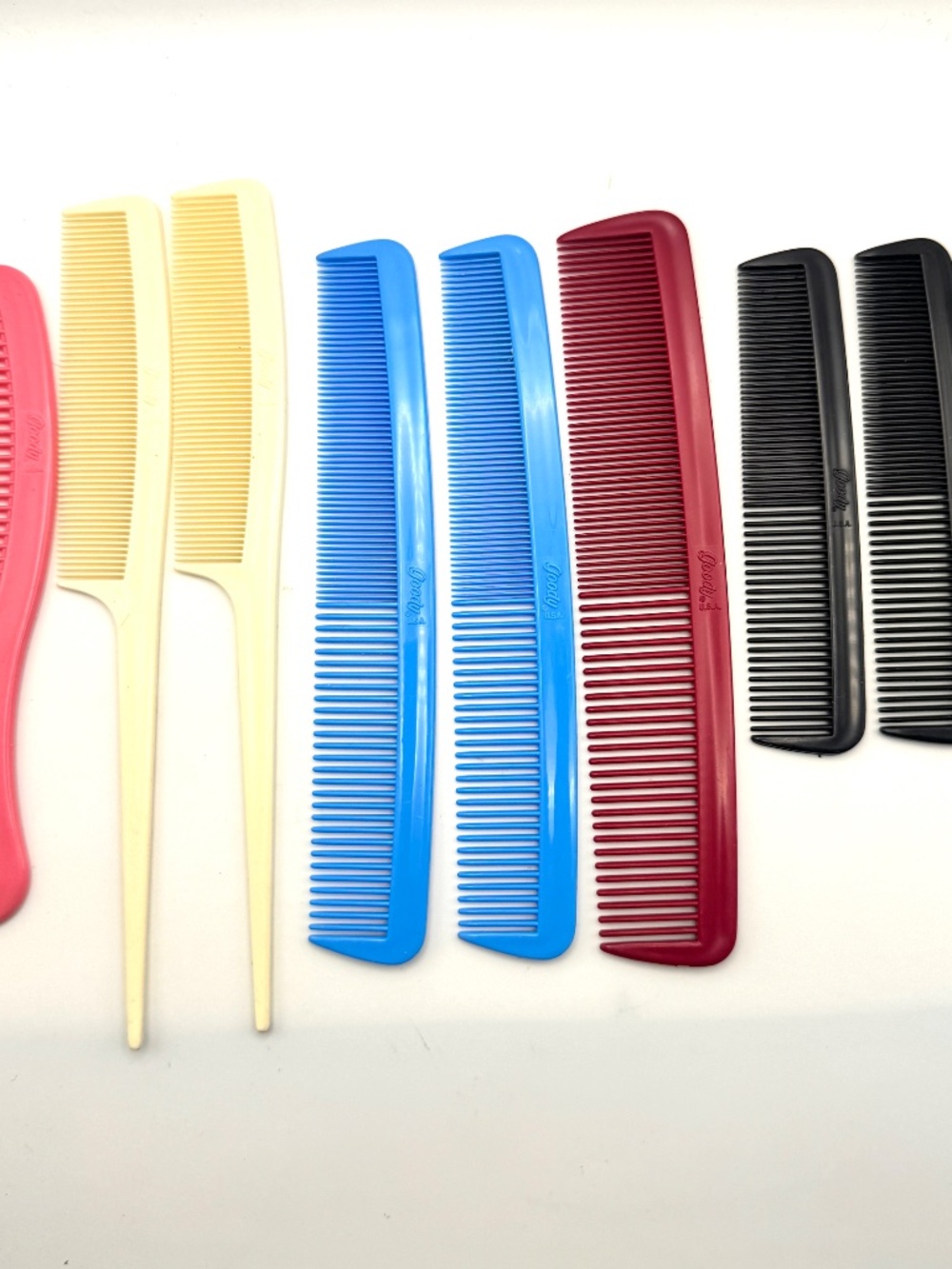 New in open package 1989 Goody Family 12 Pack #120 Variety Hair Combs Missing 3